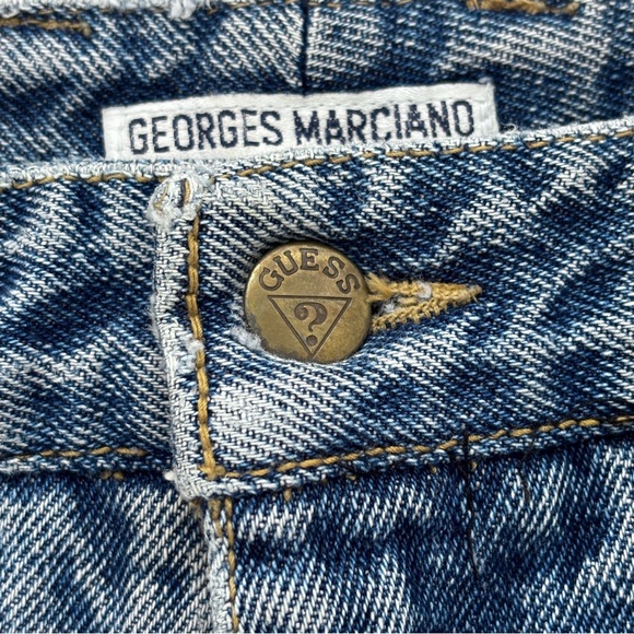 GUESS Vintage Blue Jeans - Picture 5 of 13